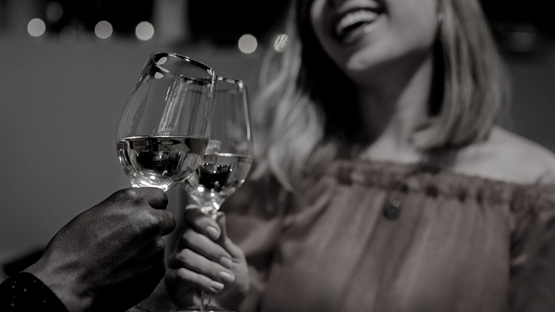 Liquid Courage: 10 Blue Vodka Drinks Perfect for a First Date