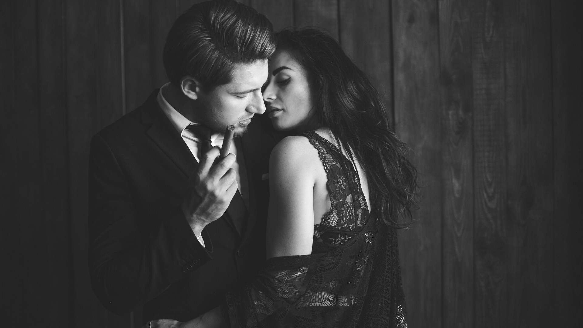 Two Types of Sexy Liquor to Spruce Up Your Love Life