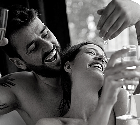 5 Reasons Why Vodka Liquors  Are Perfect for Couples'  Drinking